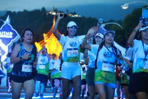 BIB: 359, 072, 079
                            <button type="button" onclick="openModal(22341654)" class="btn btn-primary btn-sm float-right btn-popup" data-toggle="modal" data-target=".modal-high-quality">
                        <i class="fas fa-shopping-cart"></i> Add to Cart
                    </button>
                                            <button type="button" onclick="isThisMe(22341654, true)" class="btn btn-success btn-sm float-right btn-popup btn-isme hidden" data-toggle="tooltip" data-placement="bottom" title="นี่คือรูปของคุณใช่ไหม คลิกที่นี่เพื่อเอาเข้าอัลบั้ม">
                        <i class="fas fa-plus"></i> Add to album
                    </button>
                    <button type="button" onclick="isThisMe(22341654, false)" class="btn btn-warning btn-sm float-right btn-popup btn-isnotme hidden">
                        <i class="fas fa-ban"></i> Remove from album
                    </button>